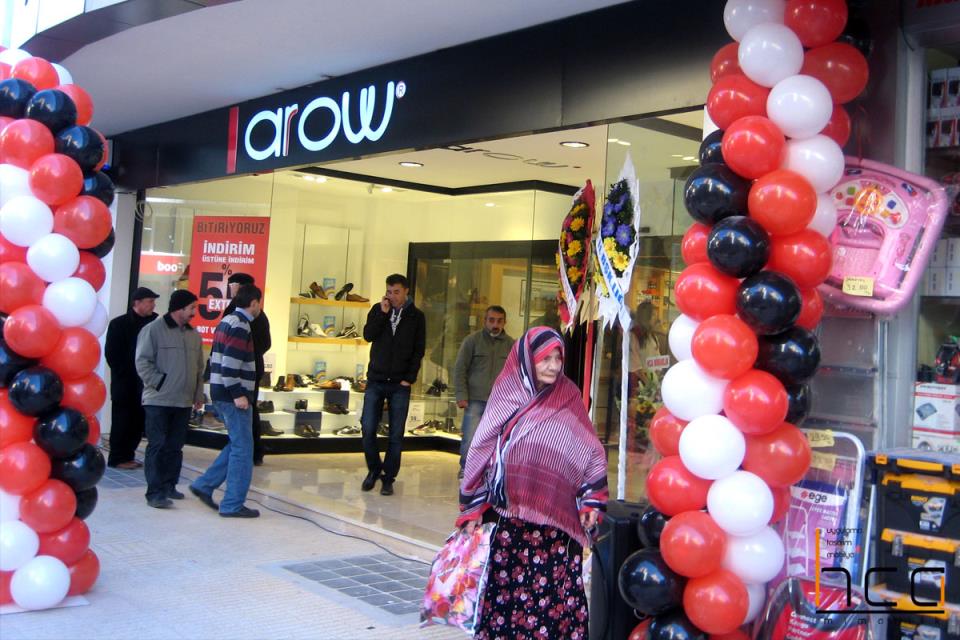 Arow mağaza açılış günü