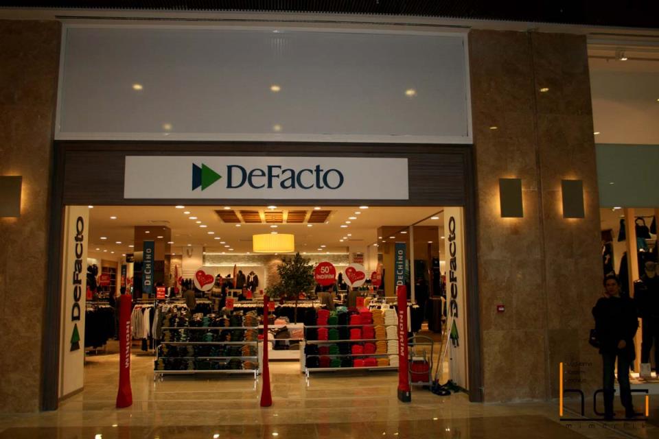 DEFACTO Mağaza Konsept Tasarımı ve Dekorasyonu