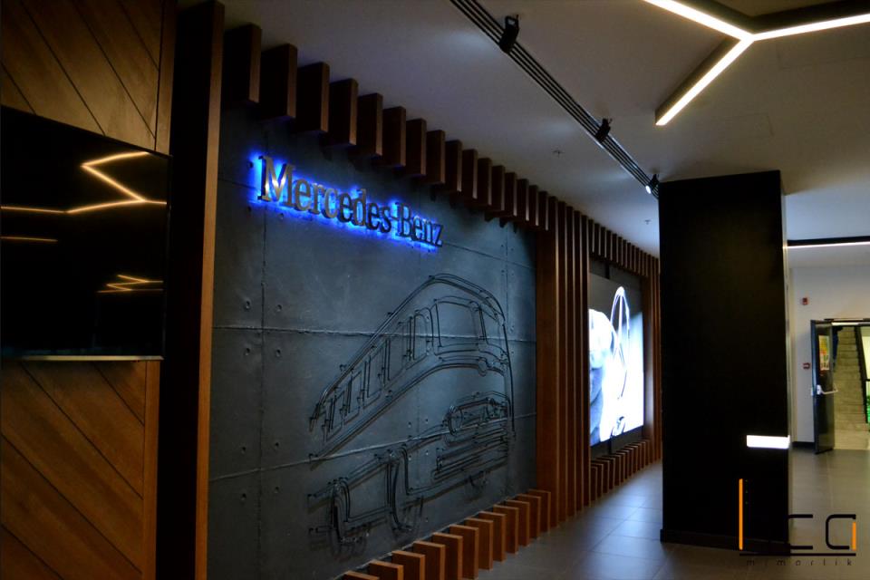 Mercedes Benz Giriş