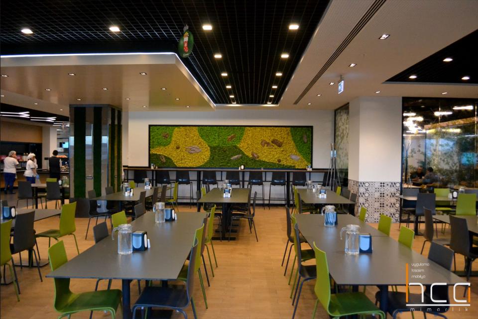 Mercedes Benz Fabrika Yemekhanesi