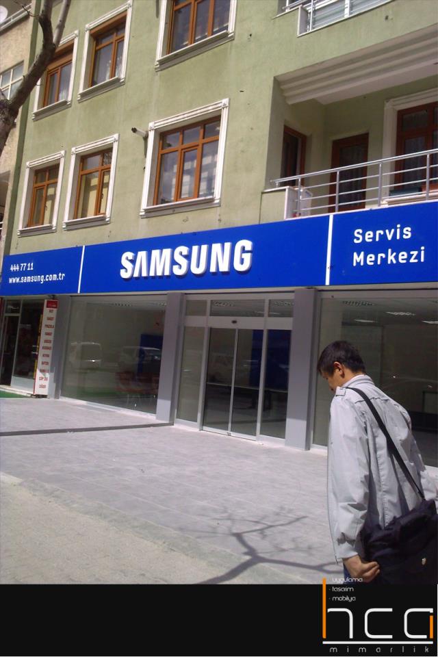 SAMSUNG Mağaza Dekorasyonu