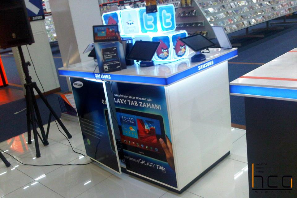SAMSUNG Ürün Standı