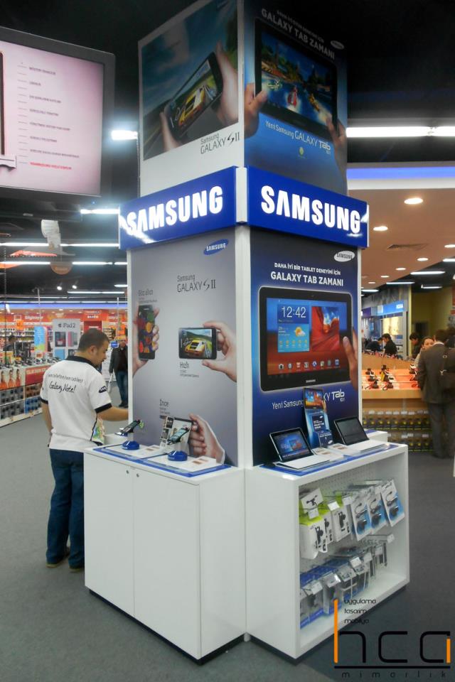 SAMSUNG Ürün Teşhir Standı 3